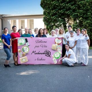 Tohle jsme my ❤️ Já a Standa ve vedení, mé skvělé pravé ruce Radka a Zuzka u počítače, tři šikulky Niki, Monča a Katka v...