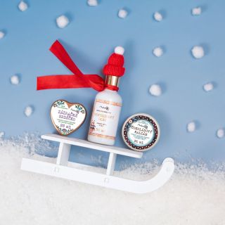 Zimní výbava ❄️🌬️☃️ Co by nemělo chybět ve vaší zimní výbavě? Určitě Čokoládový balzám, který je díky včelím vosku a...